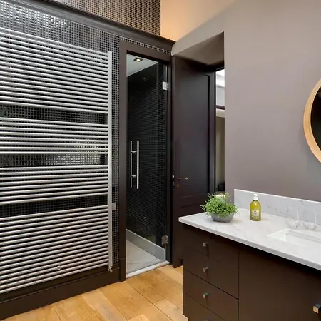 Domaine De La Jasso, Demeure De Grand Luxe Au Pied De La Cité De Carcassonne, Piscines Et Parc Animalier * Carcassonne