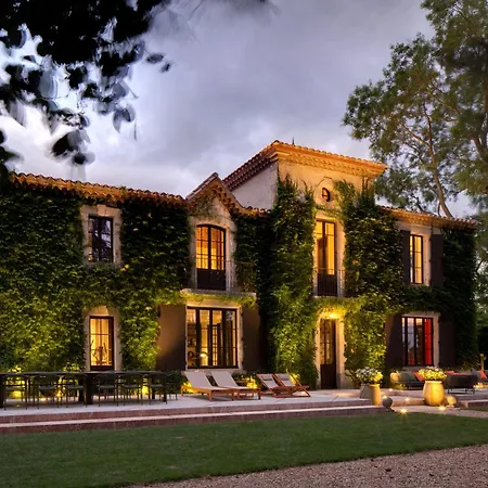 Feriehus Domaine De La Jasso, Demeure De Grand Luxe Au Pied De La Cite De Carcassonne, Piscines Et Parc Animalier