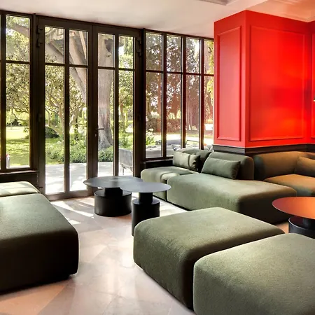 Domaine De La Jasso, Demeure De Grand Luxe Au Pied De La Cité De Carcassonne, Piscines Et Parc Animalier *