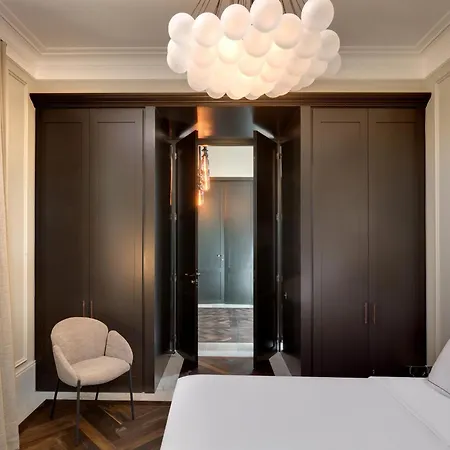 Domaine De La Jasso, Demeure De Grand Luxe Au Pied De La Cité De Carcassonne, Piscines Et Parc Animalier *