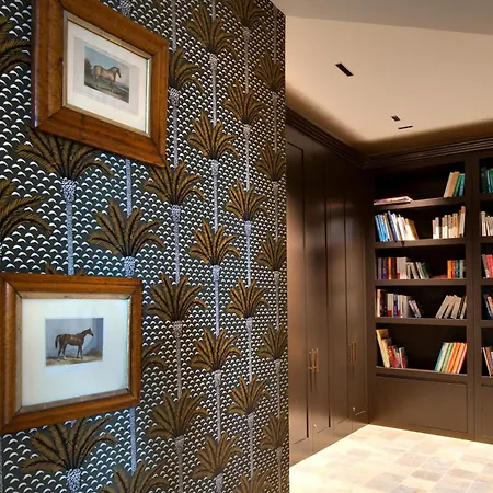 Domaine De La Jasso, Demeure De Grand Luxe Au Pied De La Cité De Carcassonne, Piscines Et Parc Animalier Carcassonne